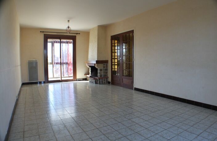 Dpt Vienne (86), à vendre POITIERS maison de 155 m² - Terrain de 1 200,00 m² — photo 4