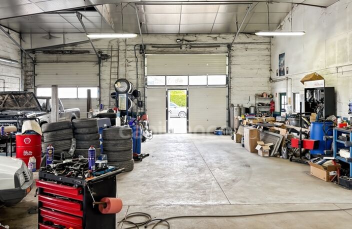 A VENDRE GARAGE AUTOMOBILE  SAINT REMY DU VAL (72) — photo 4