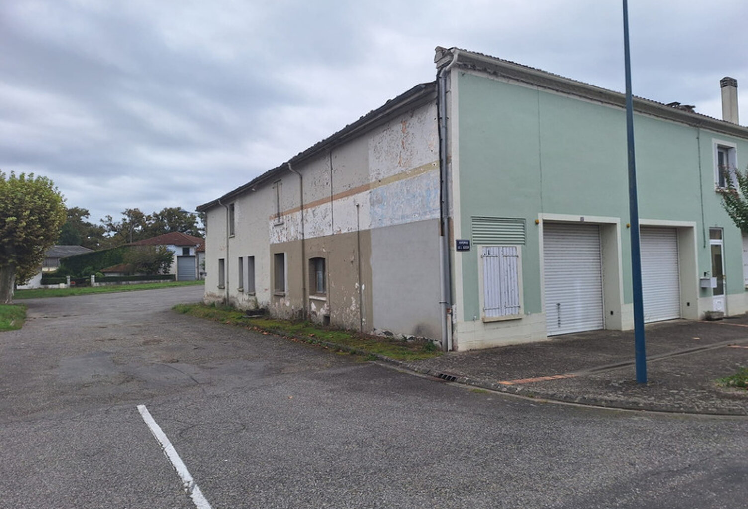   LOCAL COMMERCIAL – EMPLACEMENT N°1 À RISCLE — photo 1