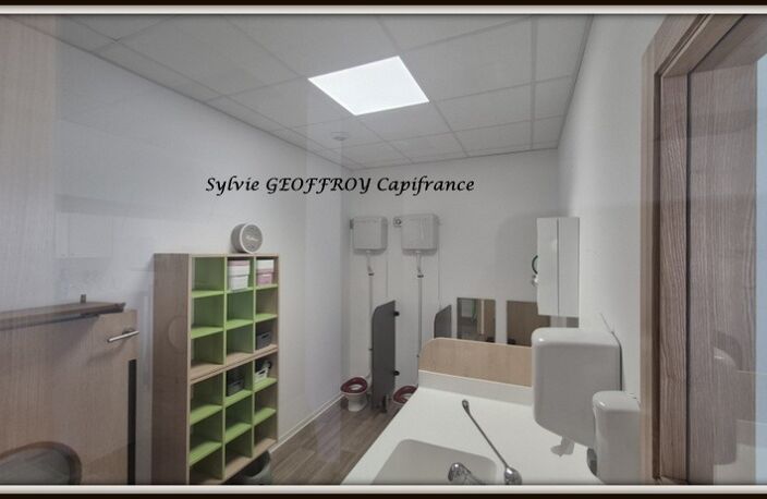 Local/bureau, crèche de 127 m2 à vendre sur EPINAL (88) — photo 4