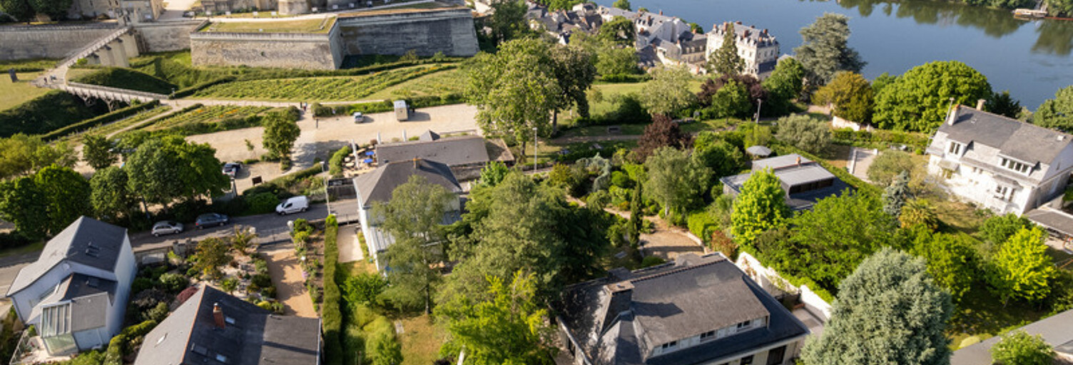 Maison 11 Pièces 328 m² à vendre à Saumur (49400)