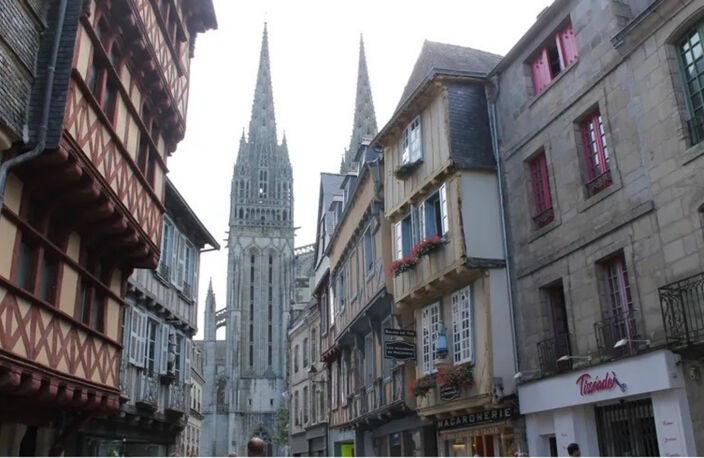 QUIMPER (29) PRET A PORTER FEMININ HYPERCENTRE EMP N°1 — photo 3