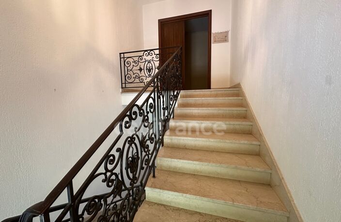 AIX EN PROVENCE - QUARTIER HOPITAL - Maison 309 m2 Terrain 1032m2 Possible 2 appartements — photo 3