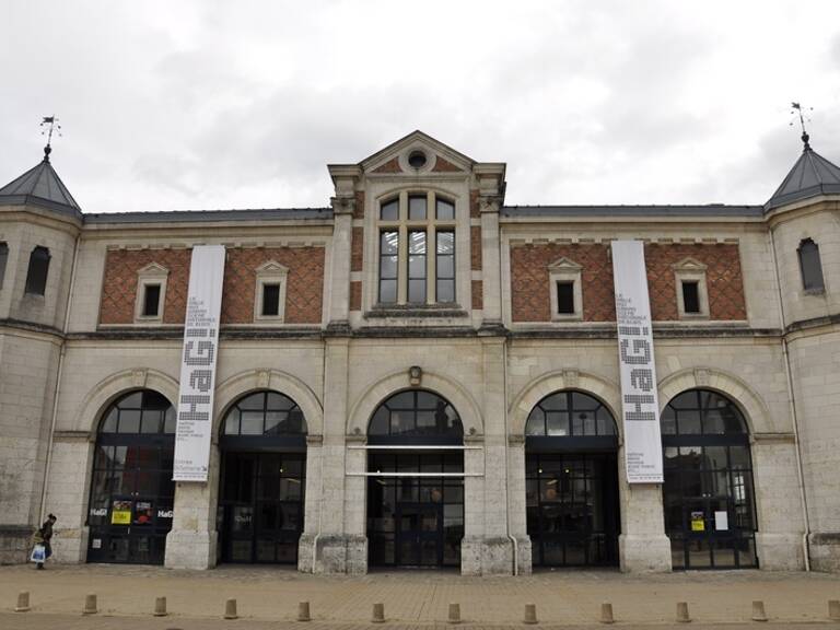 Immeuble à vendre BLOIS (41) Quartier historique – Proche Halle aux Grains — photo 1
