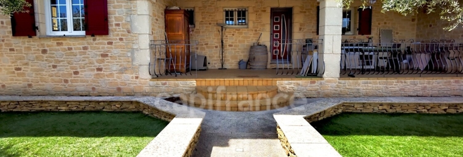 Maison 8 Pièces 164 m² à vendre à Uzès (30700)