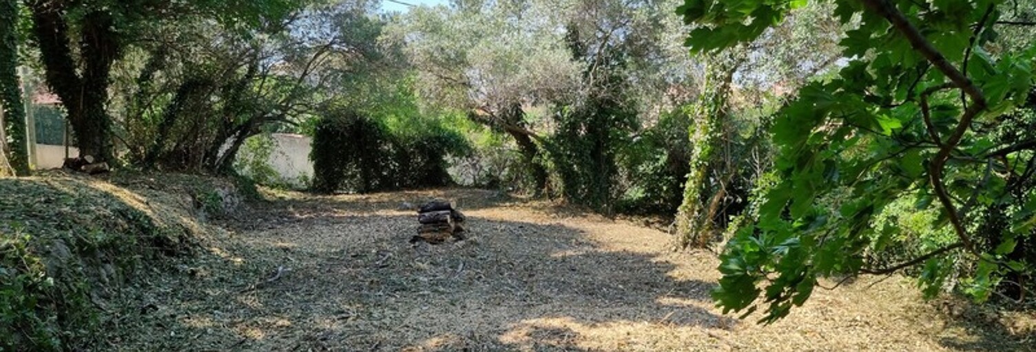 Terrain  1193 m² à vendre à Saint-Savournin (13119)