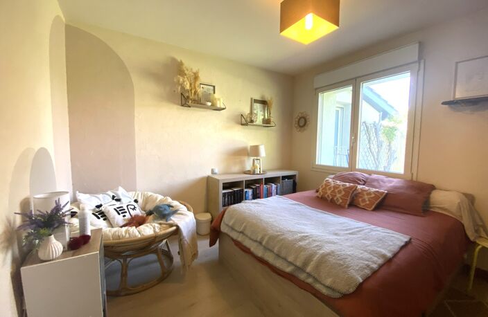 Maison plain pied à vendre 4 pièces SAINT MAURICE DE GOURDANS (01) — photo 2