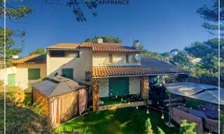 Maison 8 Pièces 246 m² à vendre à Martigues (13500)