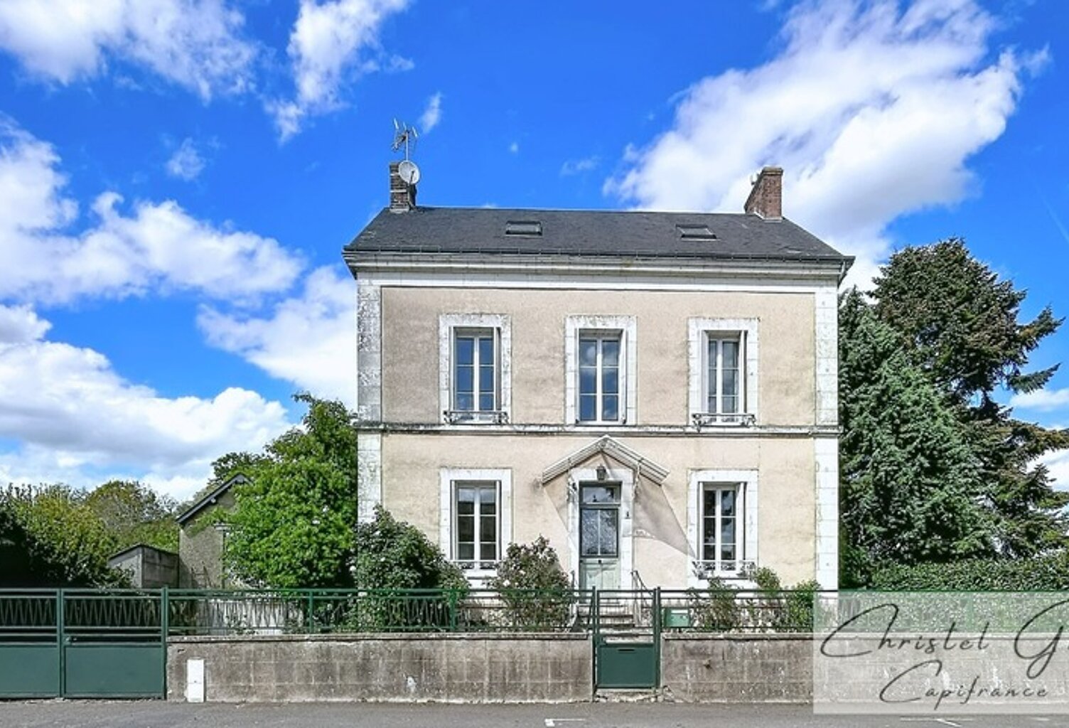 Dpt Sarthe (72), à vendre proximité gare MONTVAL SUR LOIR, maison bourgeoise 5 chambres sur 600 m² de terrain — photo 1