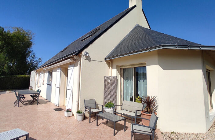maison familiale avec hangar — photo 2