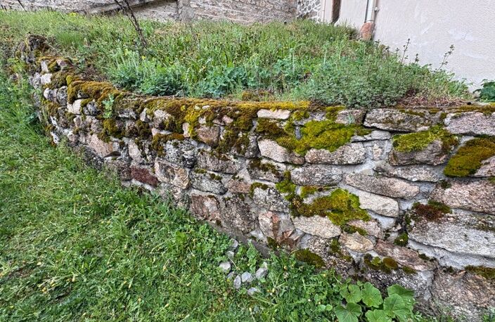 Proche de NOIRETABLE à vendre  APPARTEMENT de 68 M2 avec petit terrain non attenant — photo 3