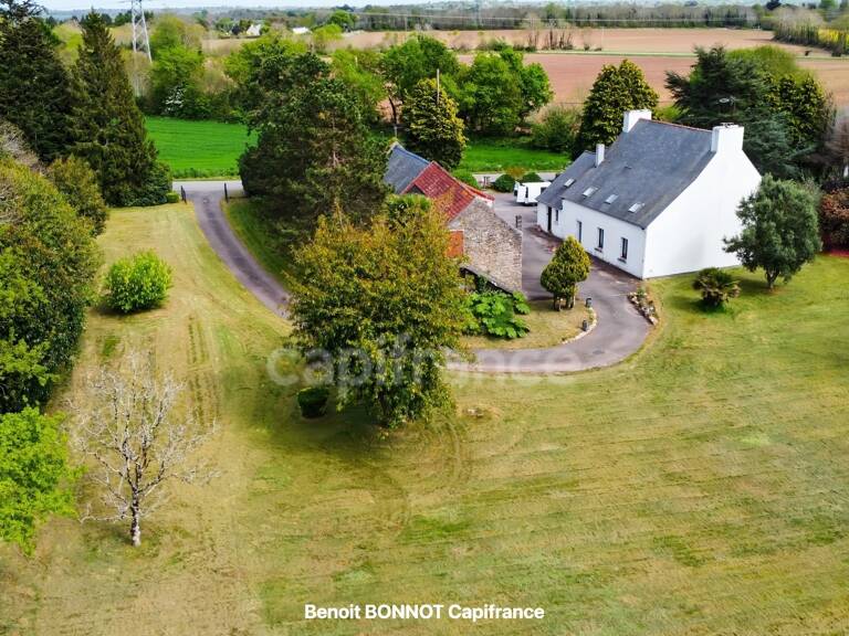 CONCARNEAU – PROPRIÉTÉ DE CARACTÈRE SUR PLUS D'UN HECTARE AVEC DÉPENDANCE DE 134 M² — photo 1