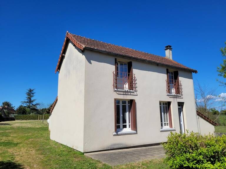 VALIGNY ( 03 ) Maison de village Beau jardin  Garage  Annexes — photo 1