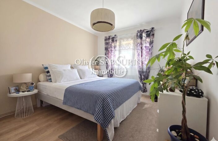 Appartement - 74m² - 2 chambres - Terrasse — photo 5