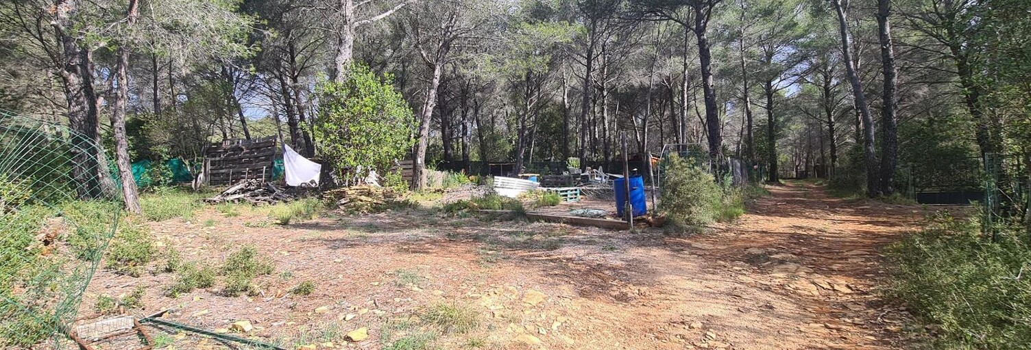 Terrain  690 m² à vendre à Le Beausset (83330)