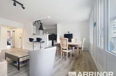 Appartement 3 pièces 242000 €