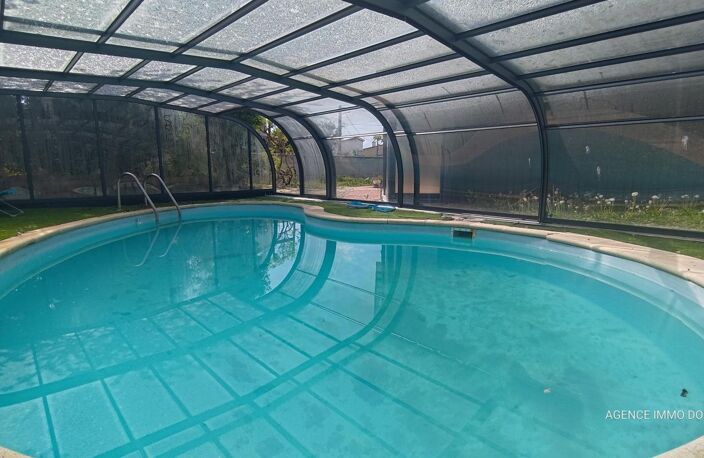 Maison, 8 pièces, 168 m² hab. Terrain. Piscine — photo 3