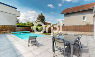 Maison 7 Pièces 159 m² à vendre à Bron (69500)