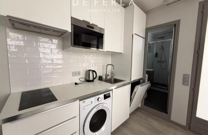Adresse recherchée – Souplex avec lumière naturelle, rue Duvivier — photo 2
