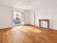 Appartement familial 6 pièces — PARIS Xᵉ — Faubourg Saint-Denis — photo 2