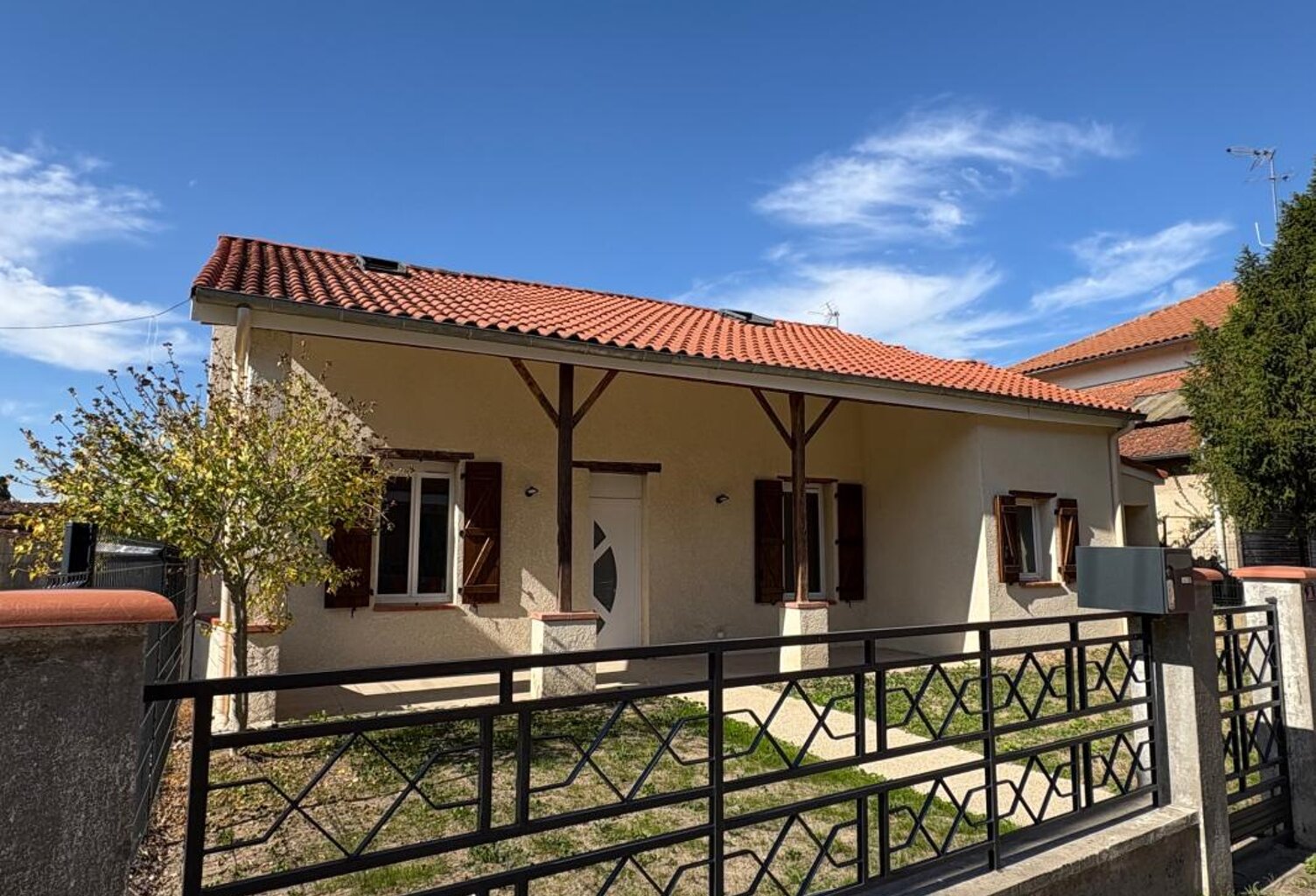 Belle maison de ville — photo 1