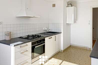 Appartement 3 pièces 263700 €