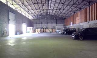 Local industriel  1165 m² à louer à Guibeville (91630)