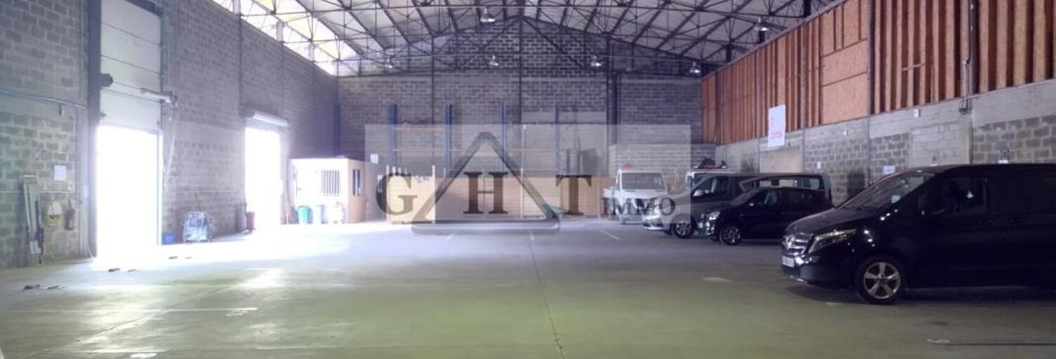 Local industriel  1165 m² à louer à Guibeville (91630)