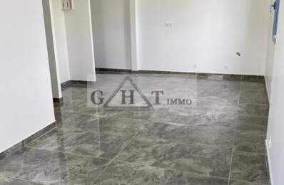 BUREAUX 30M2 A LOUER SAINT PIERRE DU PERRAY — photo du bien