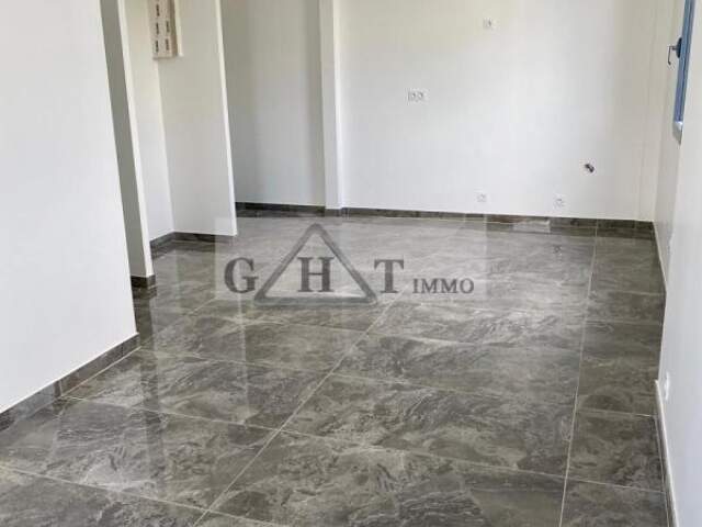 BUREAUX 30M2 A LOUER SAINT PIERRE DU PERRAY — photo du bien