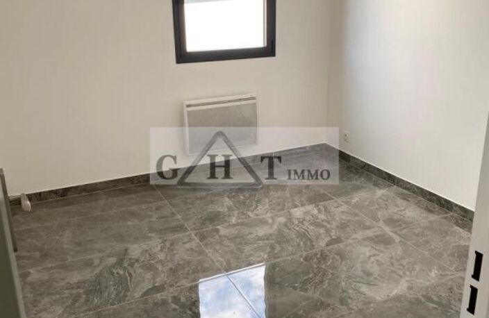 BUREAUX 30M2 A LOUER SAINT PIERRE DU PERRAY — photo 2