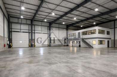 Local industriel  1500000 €