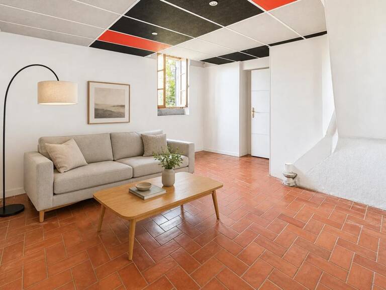 PRADES-Maison de ville- spacieuse avec jardin — photo 1