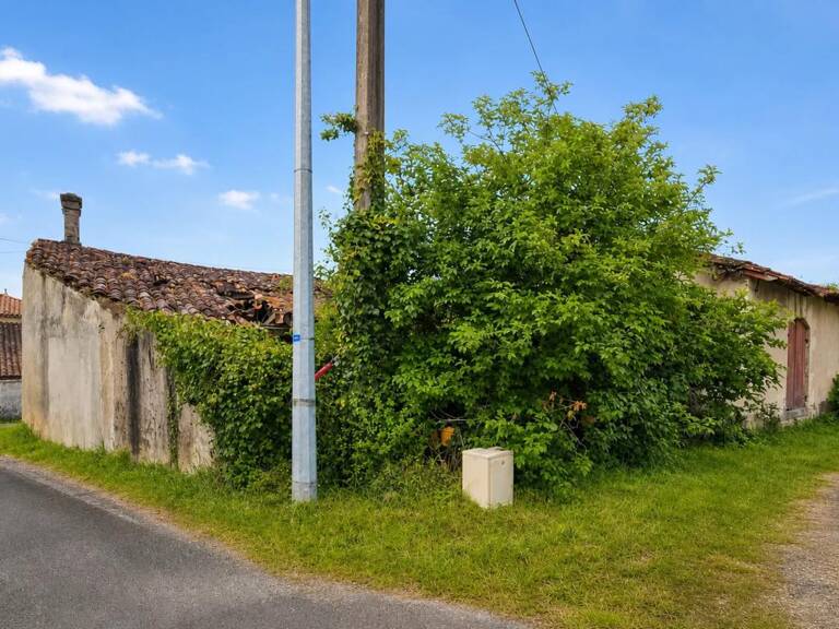 Chai authentique de 95 m² à Eyrans, loué — photo 1