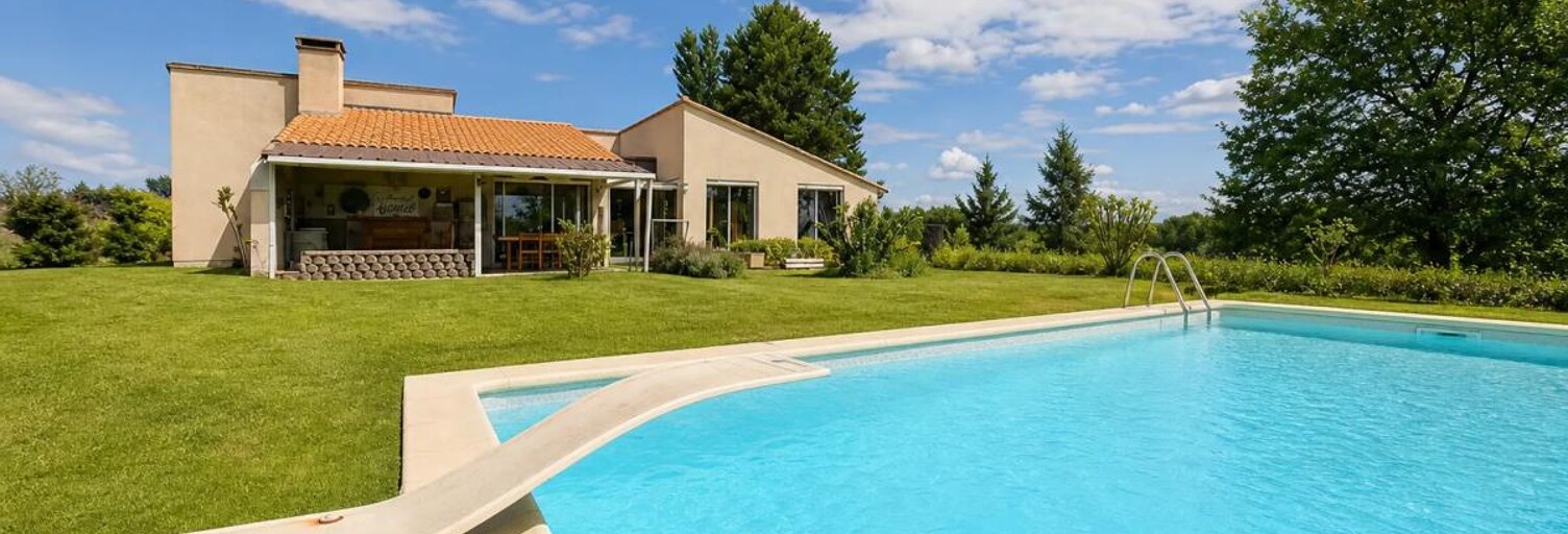 Maison 6 Pièces 180 m² à vendre à Vanxains (24600)