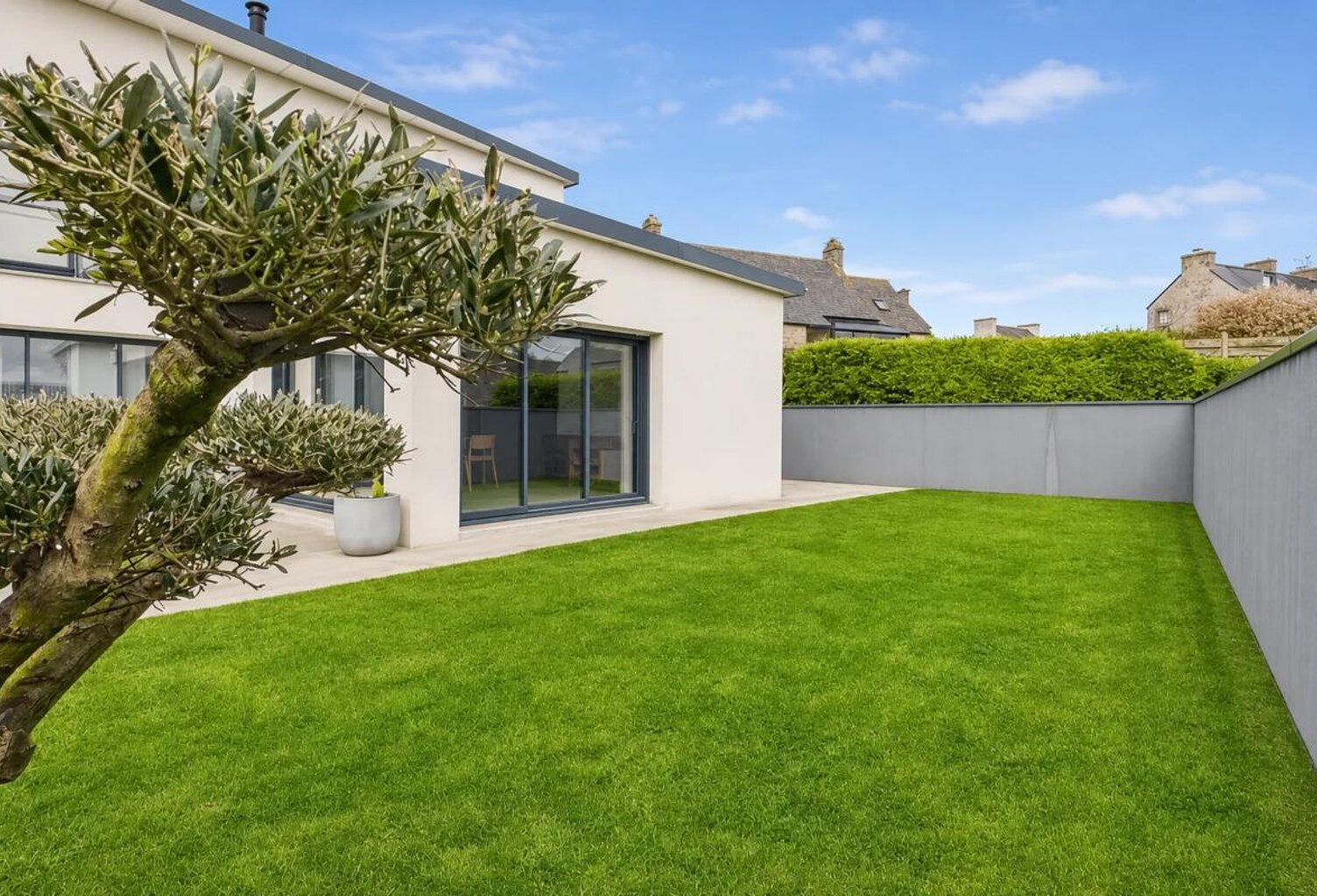 Maison contemporaine avec vue mer à Moguériec — photo 1