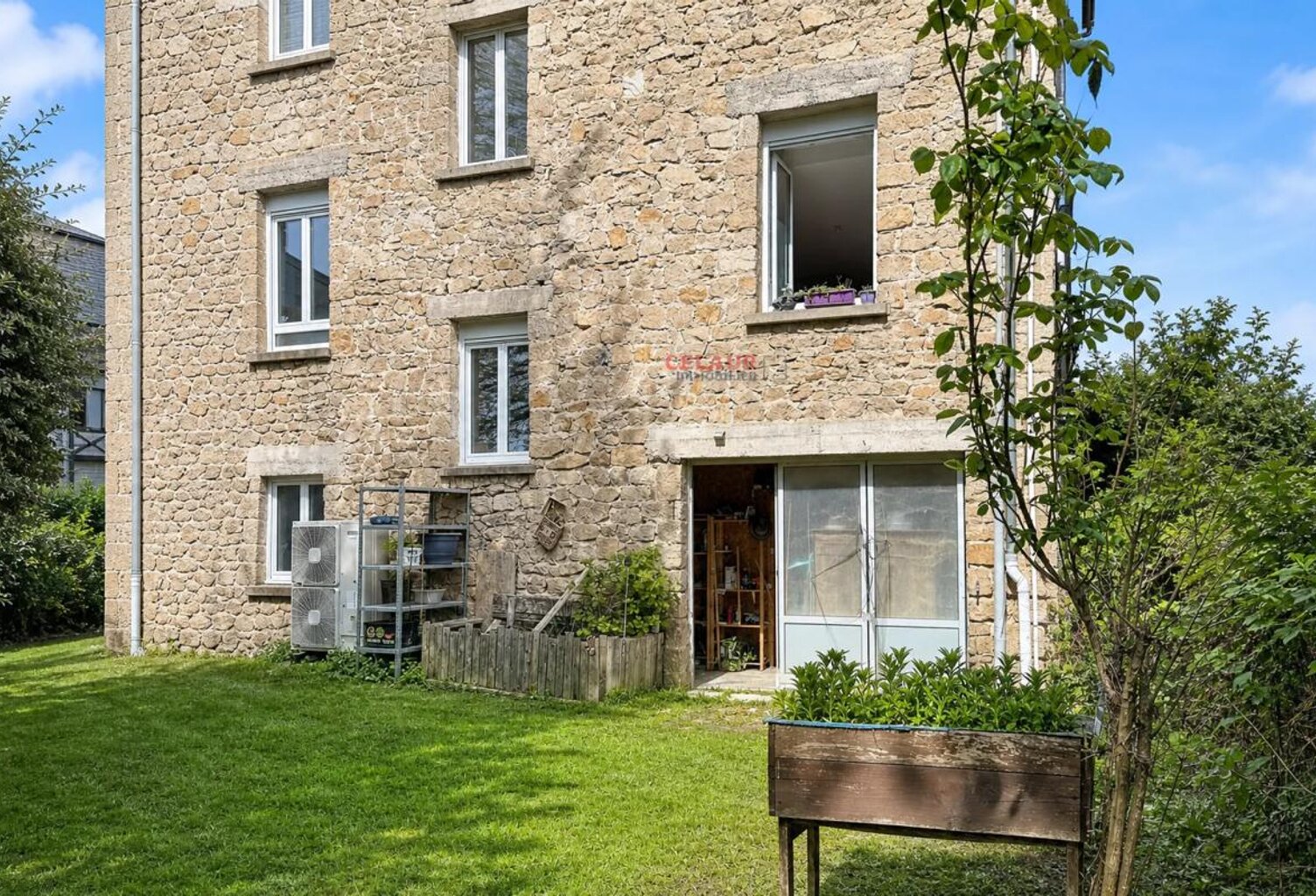 Maison en pierre pleine de possibilités – DPE C – 142 000 € — photo 1