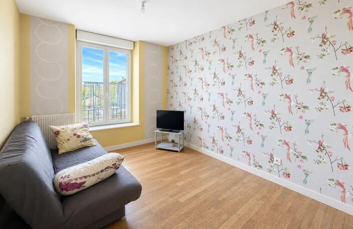 Maison en pierre pleine de possibilités – DPE C – 142 000 € — photo 2
