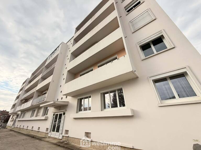 Appartement - 68m² - Laon — photo 1