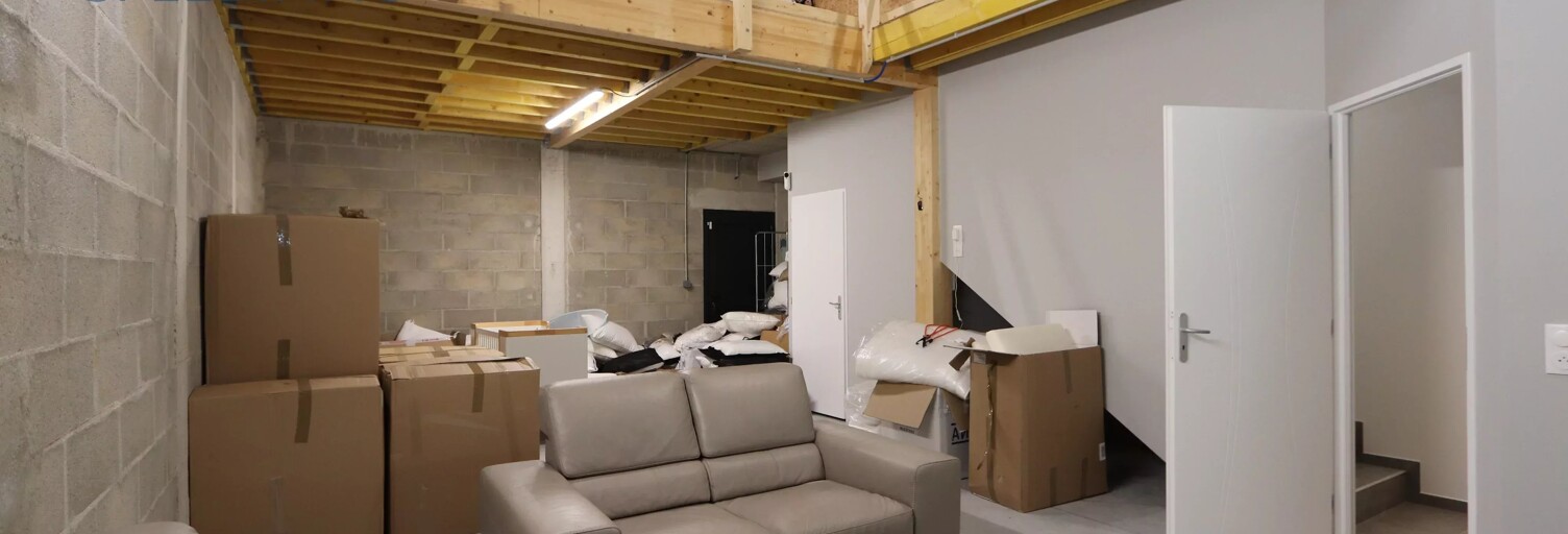 Commerce 3 Pièces 113 m² à louer à Périgny (94520)