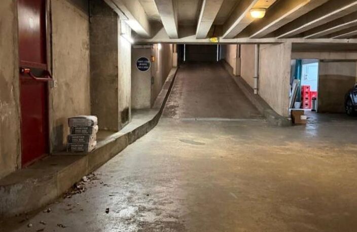 Place de parking – Rue Louis Blanc, Paris 10ᵉ — photo 5