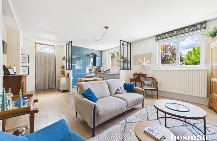 L'esprit Maison de Ville : Type 4 de 92 m² au charme atypique – À fontaines sur saone ( limite sathonay-camp) — photo 3