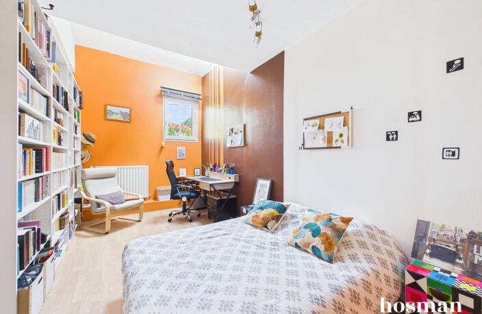 L'esprit Maison de Ville : Type 4 de 92 m² au charme atypique – À fontaines sur saone ( limite sathonay-camp) — photo 4