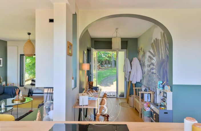 Poleymieux-au-Mont-d'Or – Maison familiale – Terrain de 2020 m² - 5 chambres — photo 4