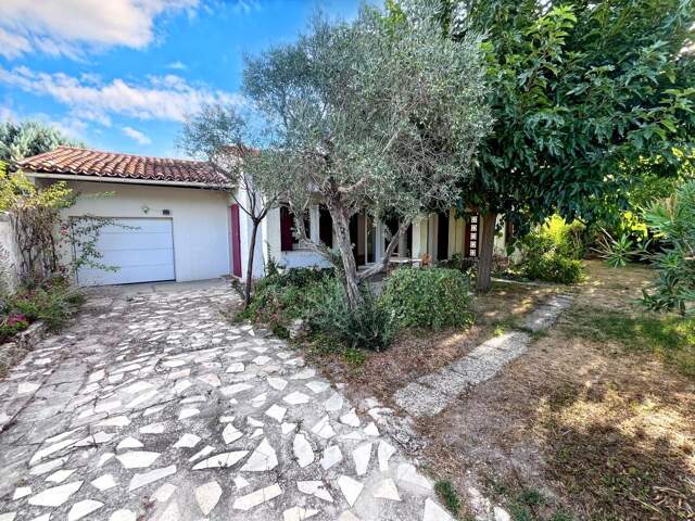 Maison À Vendre — photo du bien