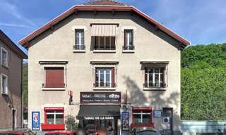 Immeuble  300 m² à vendre à Jarrie (38560)