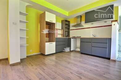 Appartement 3 pièces 878 €