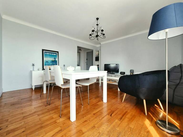 Appartement À Vendre — photo 1