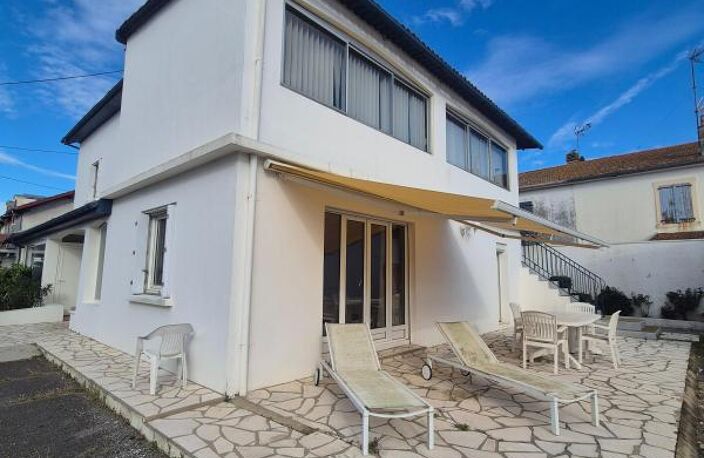 Grande maison mitoyenne 700 m2 de terrain ! — photo 2