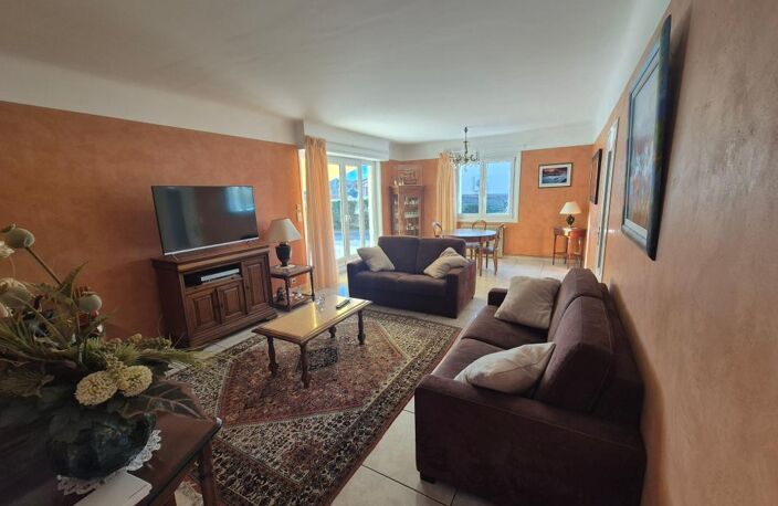 Grande maison mitoyenne 700 m2 de terrain ! — photo 4